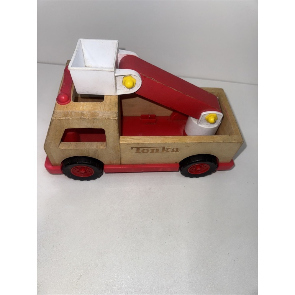 2007 Hasbro TONKA Truck, Fire Tower Ladder, 60th anniversary Wooden Toy Truck